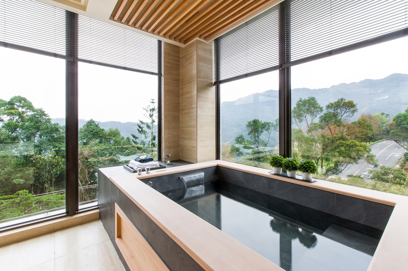 大坪數裝潢 | 倚山納景,靜謐湯宿現風雅 | 三宅一秀設計 郁琇琇 DECO TV 室內設計平台7
